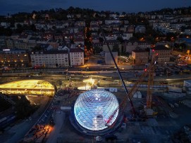 Avec l’achèvement de l’impressionnante structure en treillis, le projet « Stuttgart 21 », longtemps confronté à de multiples difficultés, vient de franchir une étape décisive.