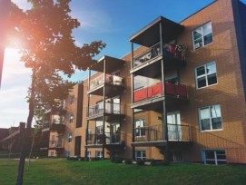 A Fribourg, les immeubles collectifs prennent le pas sur les maisons individuelles.
