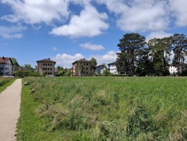 A Prairie‑Nord, des constructions modulaires accueilleront temporairement le restaurant scolaire ainsi que de nouvelles places parascolaires.