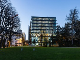 A Bâle, Roche a inauguré un nouveau bâtiment consacré à la recherche en biologie humaine.