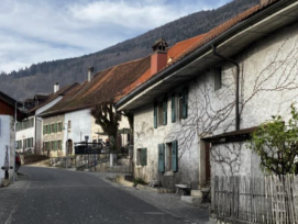 Un village pavé vers l’avenir grâce à un réaménagement qui renforce l’identité d’Orvin.