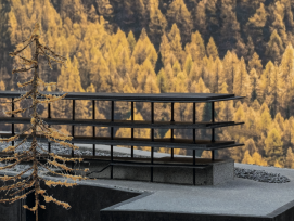 Maquette du nouveau bâtiment prévu pour l'atelier de tissage artisanal Tessanda à Val Müstair (GR).