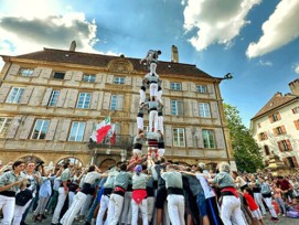 Les Castellers de Barcelone s’apprêtent à ériger leurs châteaux humains à Neuchâtel.