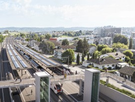 A Dietlikon, le projet MehrSpur transformera la gare avec une quatrième voie, de nouveaux accès aux quais et une passerelle modernisée, afin d’augmenter la capacité de l’axe Zurich–Winterthour.