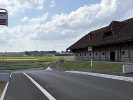 Nouvel arrêt de bus facilitant la desserte entre Grangeneuve et Agroscope.