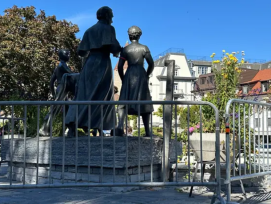 Le monument de l’abbé Bovet sera restauré avant son retour prévu en 2027, année de son 70e anniversaire.
