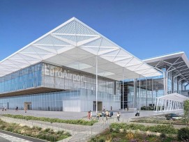 La future extension et la rénovation du terminal doivent améliorer l'accueil des passagers et la qualité des services de l'aéroport.