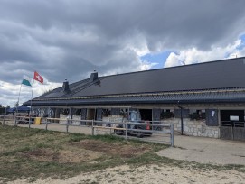 Le Chalet Dernier a bénéficié d’une réfection complète de sa toiture, achevée fin juin, afin de remédier aux infiltrations causées par une couverture devenue vétuste.