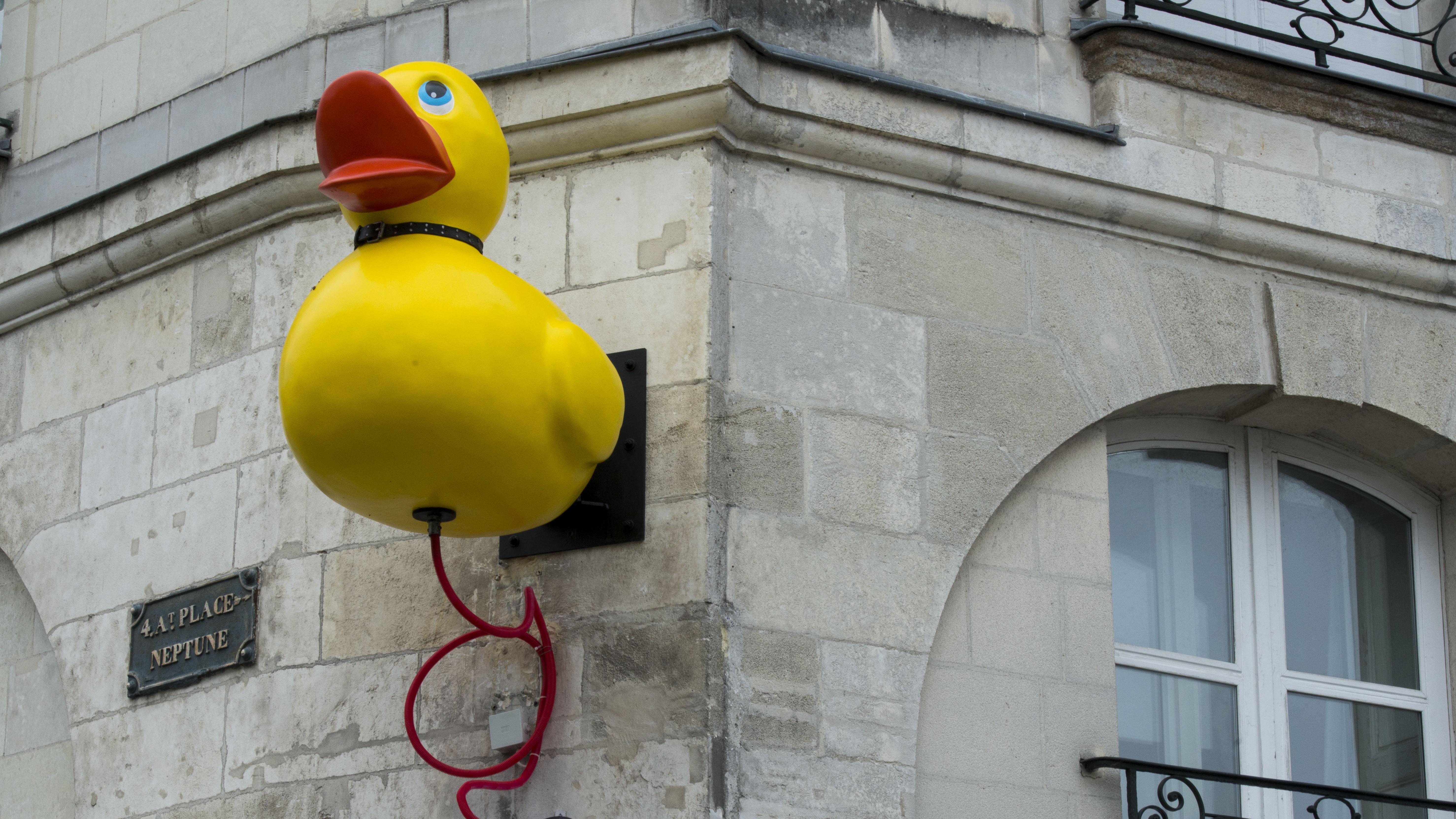 Viva Las Vegas! De l'art des enseignes - Par Quentin Faucompré, Olivier Texier et Pascal Lebrain - Le Voyage à Nantes 2014 © Gino Maccarinelli _ LVAN