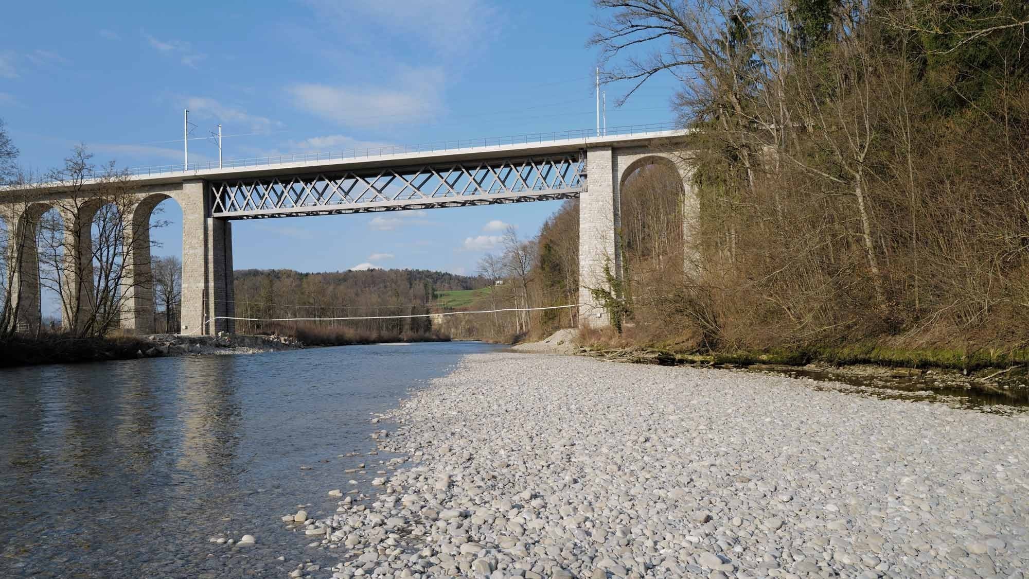 Rénovation du viaduc de la Sarine et doublement de la voie, Mühleberg, Gumine, en quatrième position.